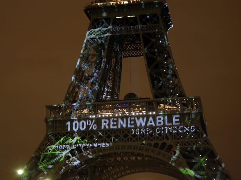 Virtual trees' turn the Eiffel Tower green for COP21 - TODAY