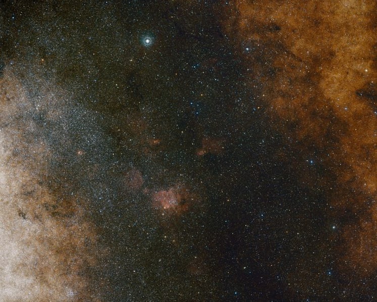 Fastest-known star zooms under Milky Way black hole's influence