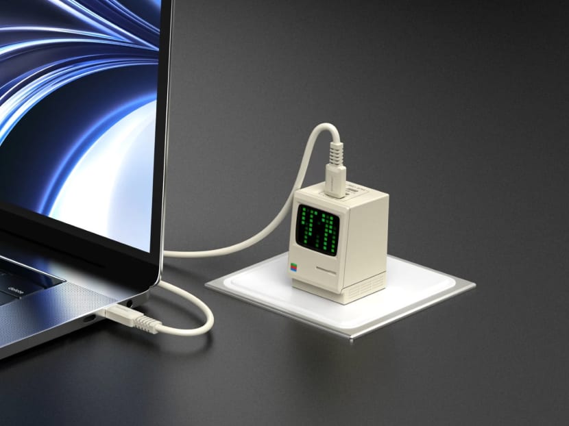 This travel charger combines retro charm with fast charging support