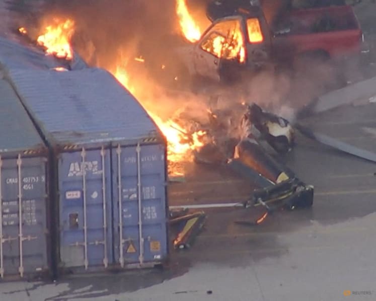 News chopper crash in Los Angeles kills three