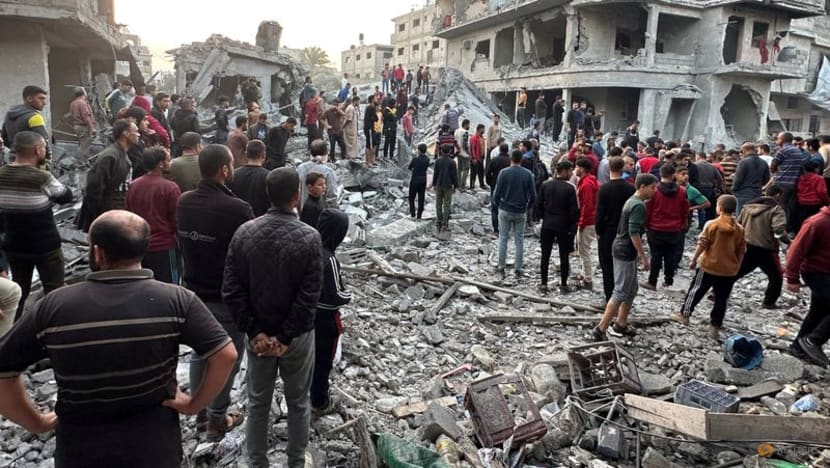 Deadly strikes on Gaza, Lebanon as Israel faces aid deadline Deadly strikes on Gaza, Lebanon as Israel faces aid deadline
