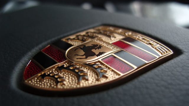 买14辆豪车还没到手就被转卖 印尼商人起诉本地车商索赔