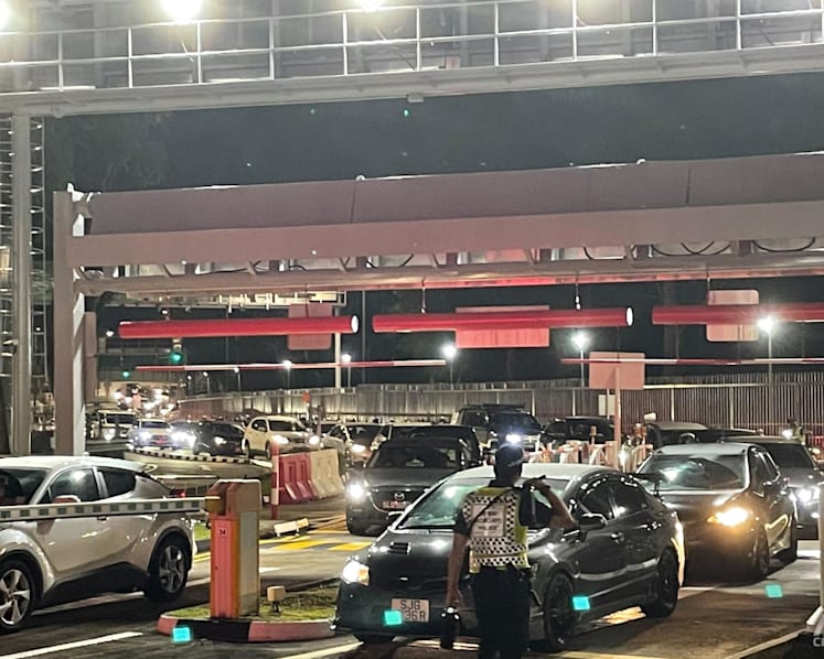 Heavy traffic expected at Woodlands, Tuas checkpoints over National Day period: ICA