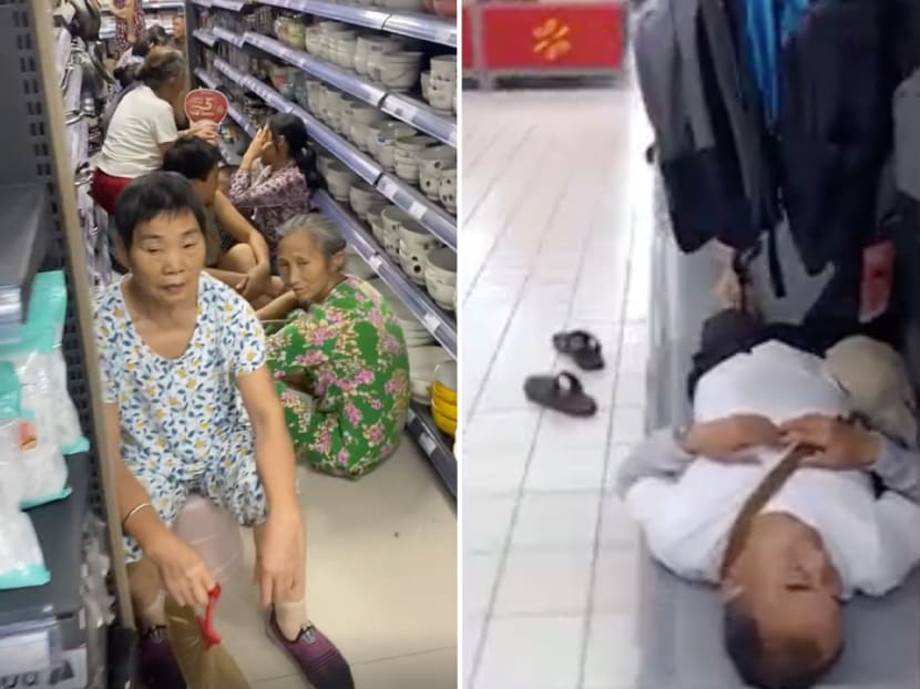 #trending: Chongqing residents chill in supermarket air-con, play mahjong in iced water amid record heatwave