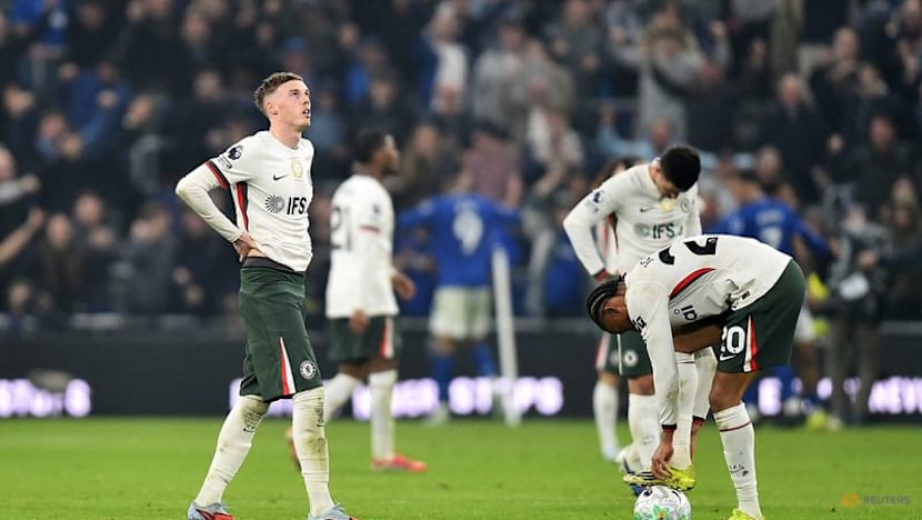 Welbeck dents Liverpool's Champions League hopes in Brighton, Everton thrash Chelsea 3-0