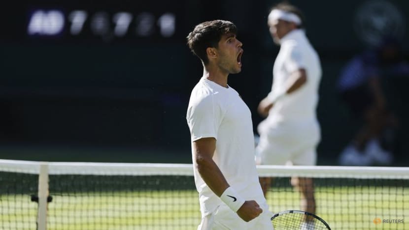 Alcaraz survives Fognini scare to begin Wimbledon defence with win