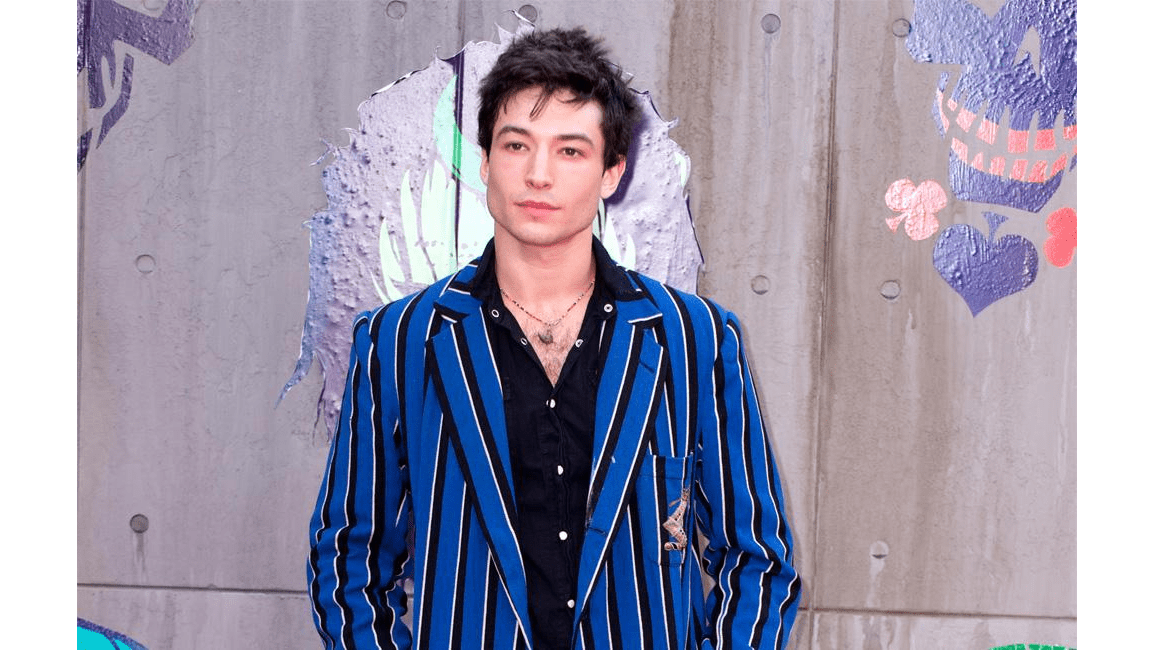 Ezra Miller wants to 'drop men like flies' 8days(01)