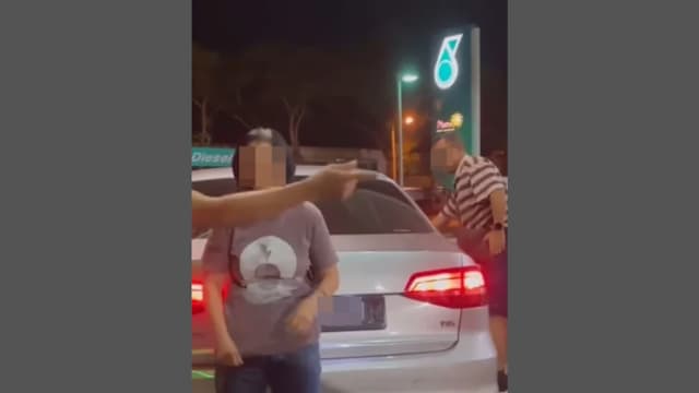 狮城轿车疑遮挡车牌到马国添加津贴汽油 当局调查一对六旬夫妇