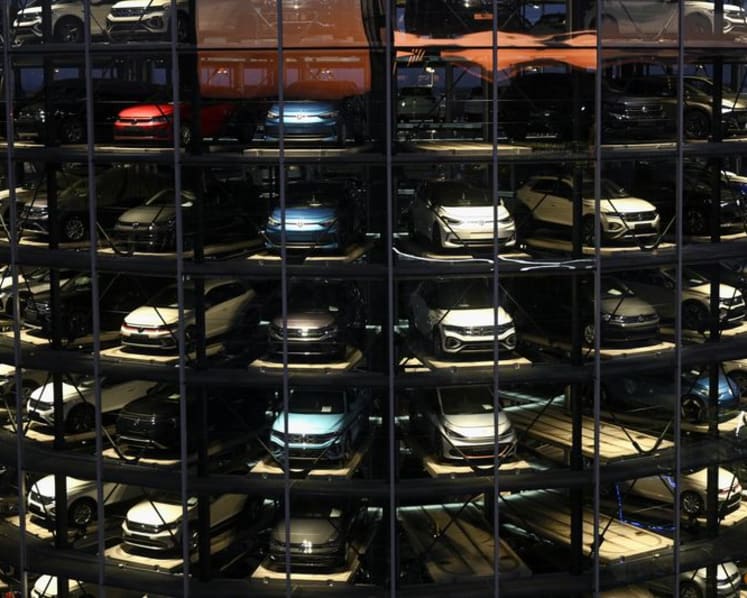 VW's software partnership with Rivian clears investment hurdle