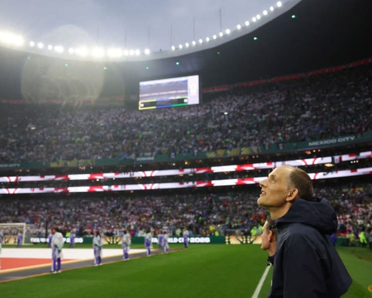 Tuchel hails England heart as they battle through Mexican storm