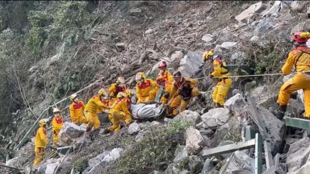 花莲地震受困人数增至逾670个 另有16人失联