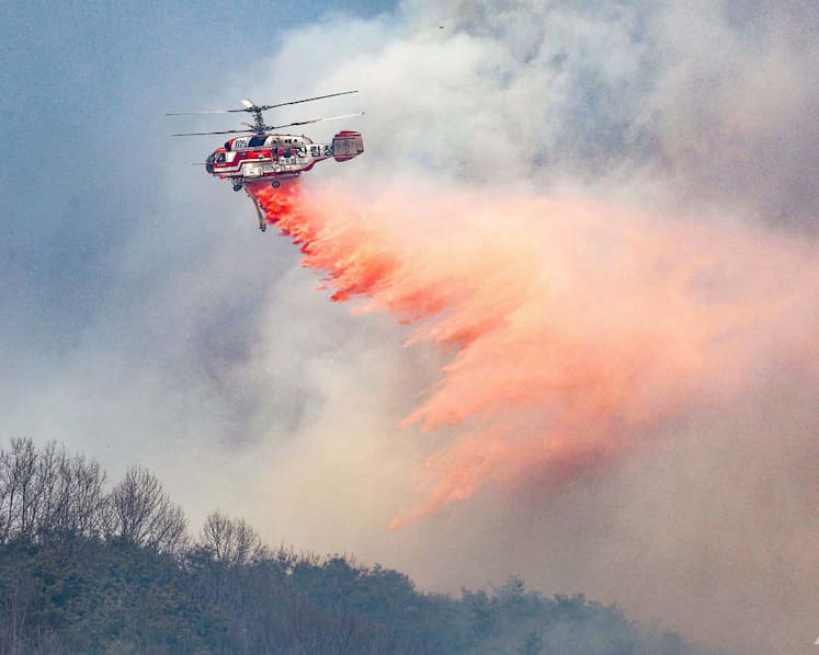 South Korea firefighting helicopter crashes, killing pilot