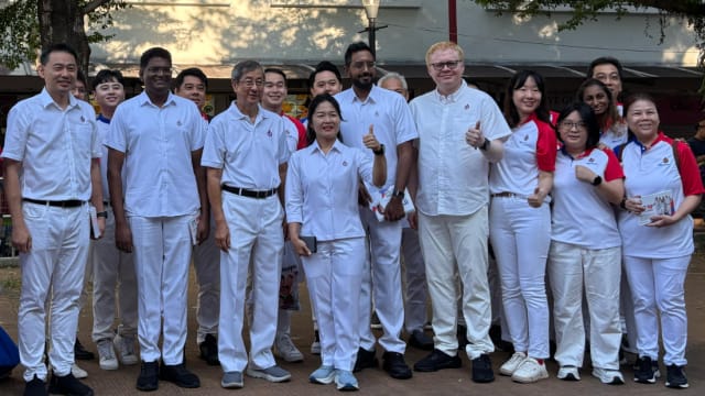 【GE2025】工人党群众大会人山人海 行动党阿裕尼候选人：我们不怕
