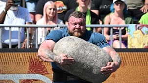 தடைகளும் எனக்கொரு படிக்கல் - வெற்றிக் கொடி நாட்டிய இளையர்