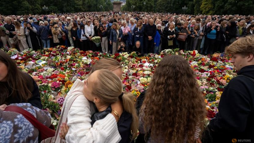 Norwegians mourn King Harald as son succeeds to throne