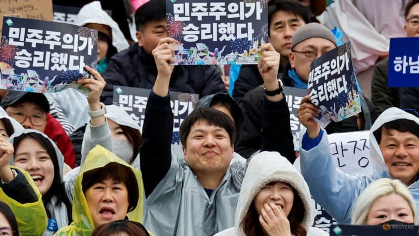 South Korea sets snap presidential election for Jun 3, drawing out contenders South Korea sets snap presidential election for Jun 3, drawing out contenders