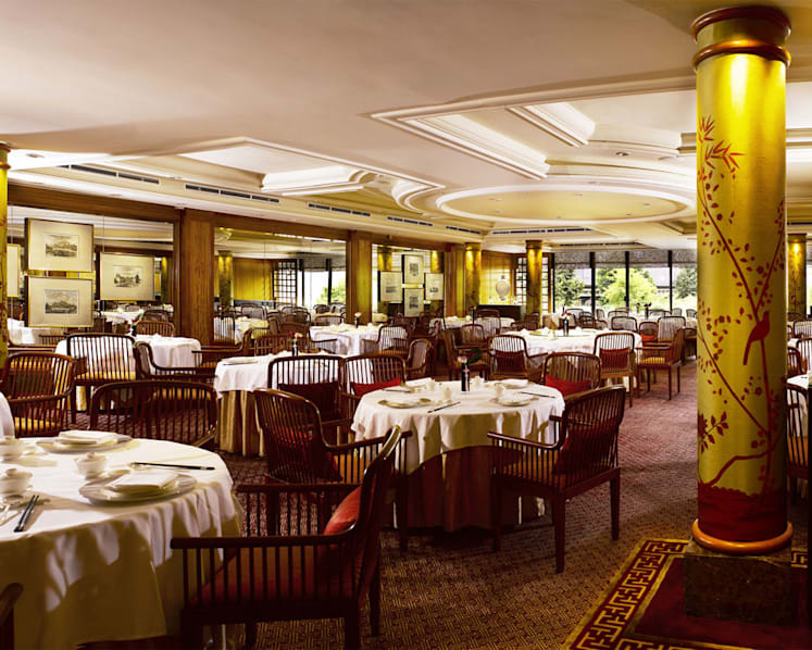Regent Singapore’s one-star Michelin restaurant loses shine after food poisoning cases