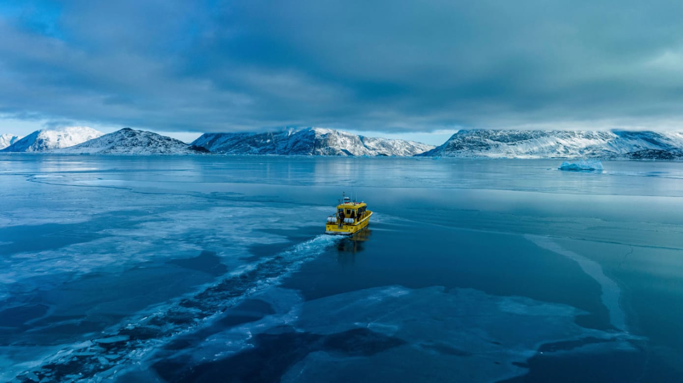 中方回应特朗普觊觎格陵兰言论 促美国勿借他国谋私利