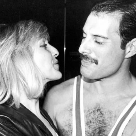 Freddie Mercury遗物拍卖引发Queen家族大战!妹妹524万大手笔抢回哥哥珍藏品