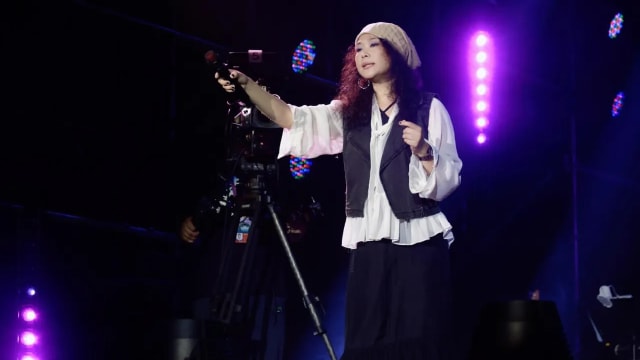 许美静中国开唱惹议　许常德发长文声援