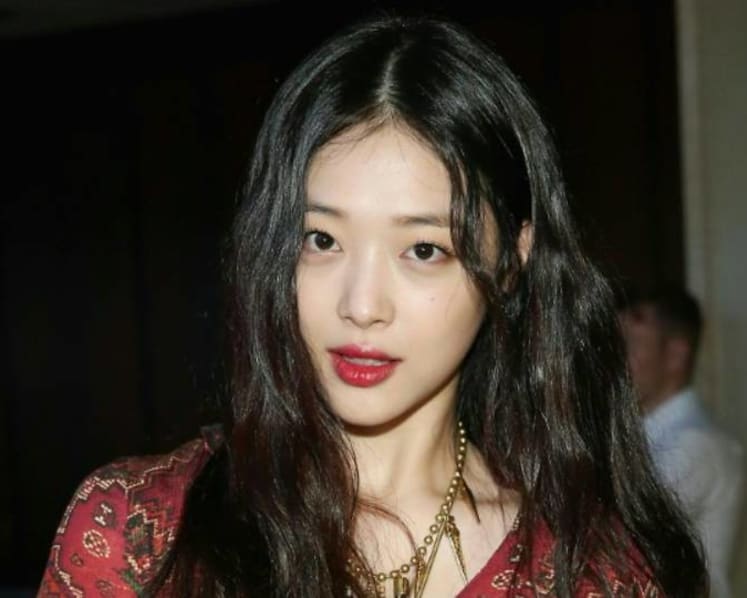 Commentary: Who really killed South Korea celebrity Sulli?