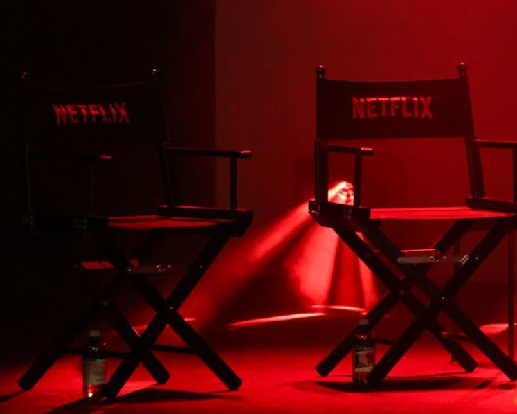 Netflix earnings forecast disappoints Wall Street, shares tumble