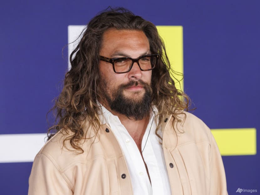 Aquaman hosts Shark Week: Jason Momoa fronts new Discovery shows with feeding frenzies, junkie sharks Aquaman hosts Shark Week: Jason Momoa fronts new Discovery shows with feeding frenzies, junkie sharks