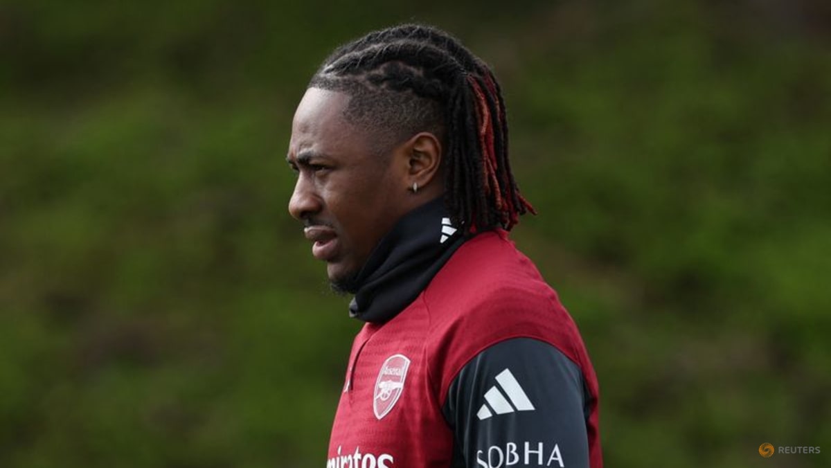 Arsenal's Eze out of England friendlies due to calf injury