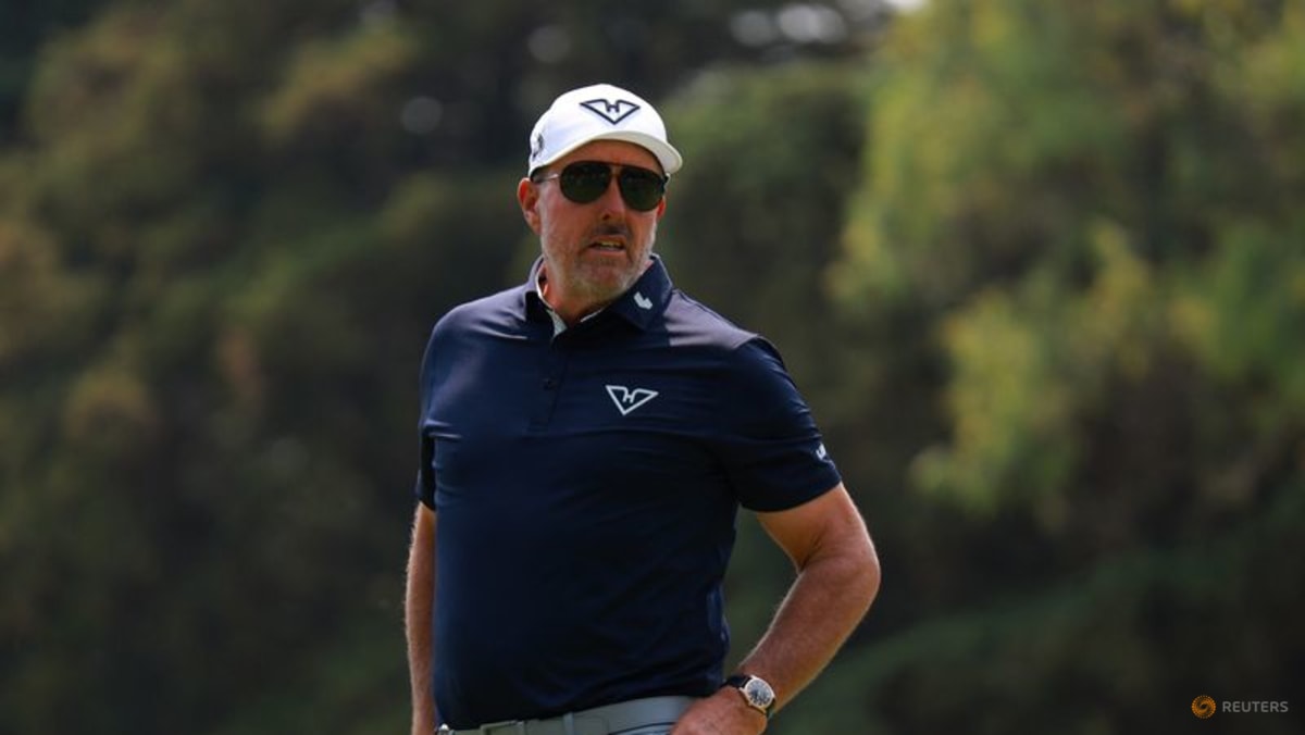 Mickelson to miss Masters, taking 'extended' break due to personal health matter