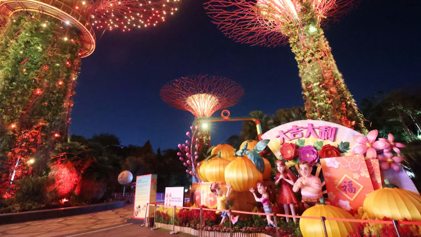 Continue to exercise social responsibility, take precautions against Covid-19 during festive period: PM Lee