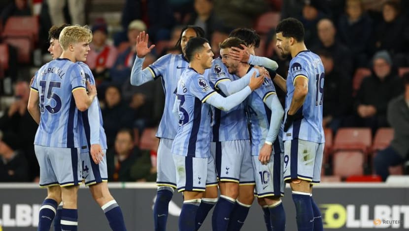 Tottenham hit five first-half goals in thrashing of Southampton