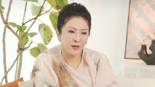 “元配旺夫”不是说说而已！向太揭香港豪门“不离婚”潜规则：抛弃原配事业崩塌