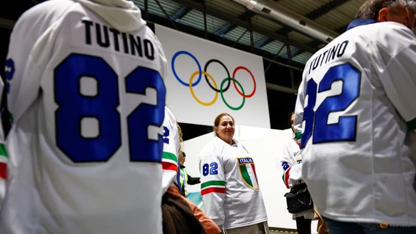 Olympic Ice hockey-Italy's Tutino brings 50‑strong support squad from Canada to Milan