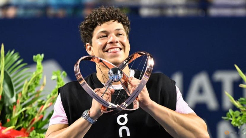 Shelton outlasts Khachanov to win first Masters 1000 title at Canadian Open