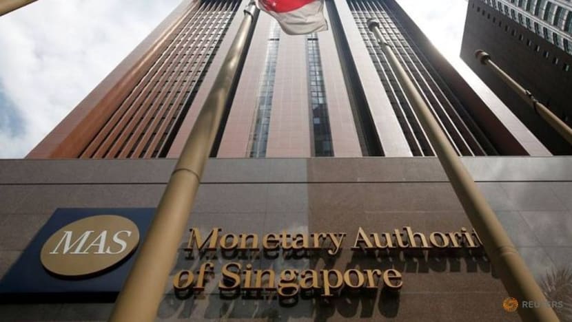 Untung bersih MAS merosot 51% kepada S$5.2 bilion