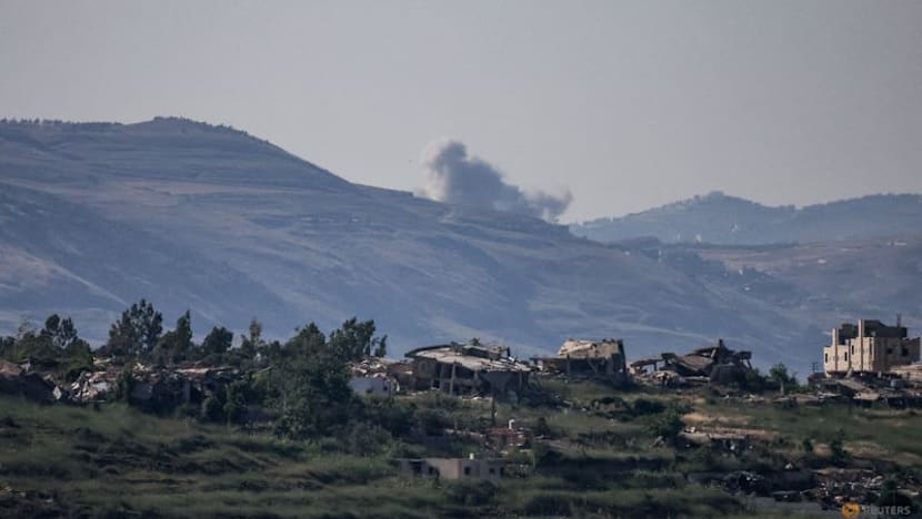 Israeli strikes on south Lebanon kill 12: medical source