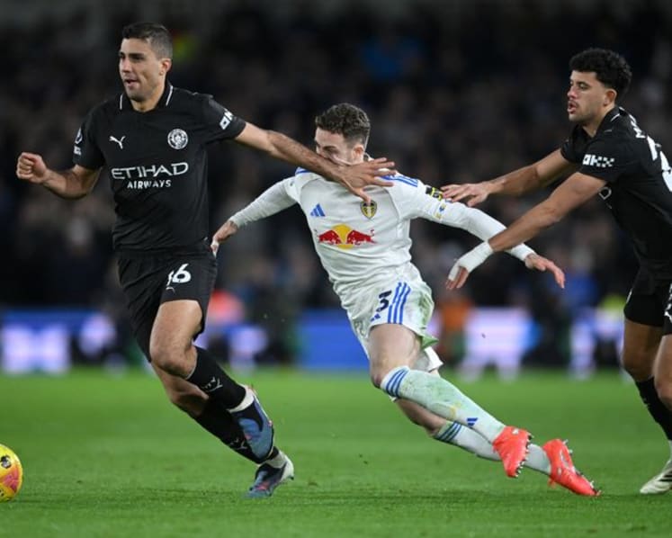 Man City move two points behind Arsenal after 1-0 win at Leeds