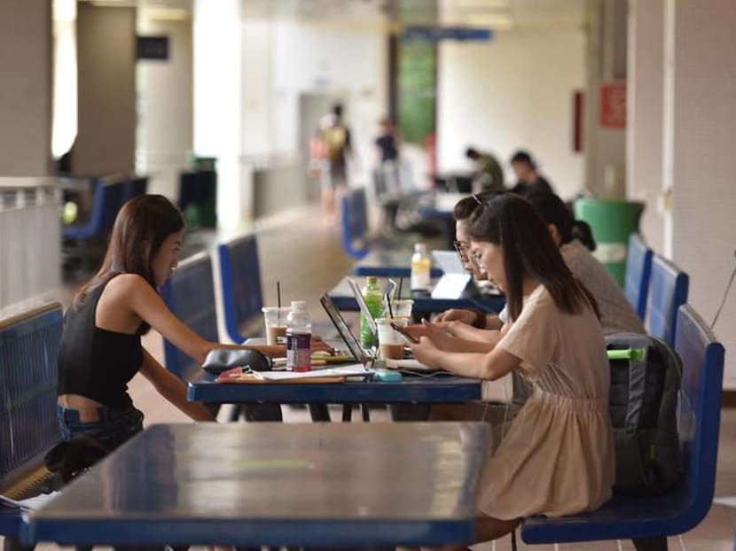 Commentary: Why do university classes start so early if it is bad for sleep and learning? Commentary: Why do university classes start so early if it is bad for sleep and learning?