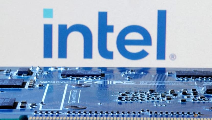 Intel has limited customer commitments for latest chip manufacturing tech, CFO says Intel has limited customer commitments for latest chip manufacturing tech, CFO says