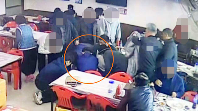 韩国餐厅老人昏倒 两名工读生冷静施救救回一命