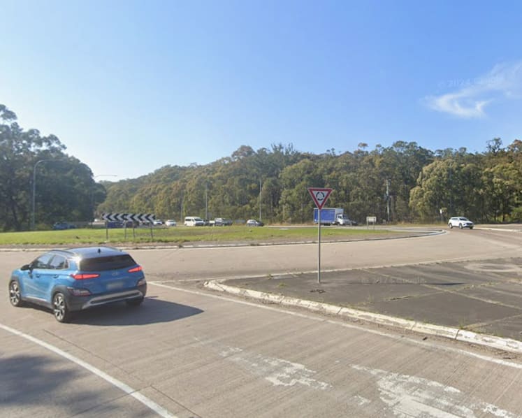 Car crashes into crowd in Australia, ten injured