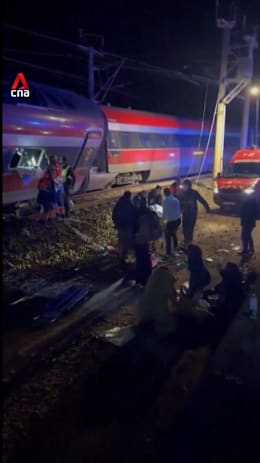 Up to 21 killed as 2 high-speed trains derail in Spain