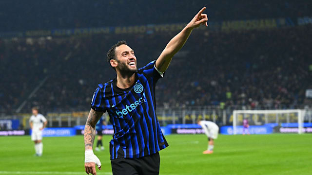 意甲：国际米兰4比0轻取科莫