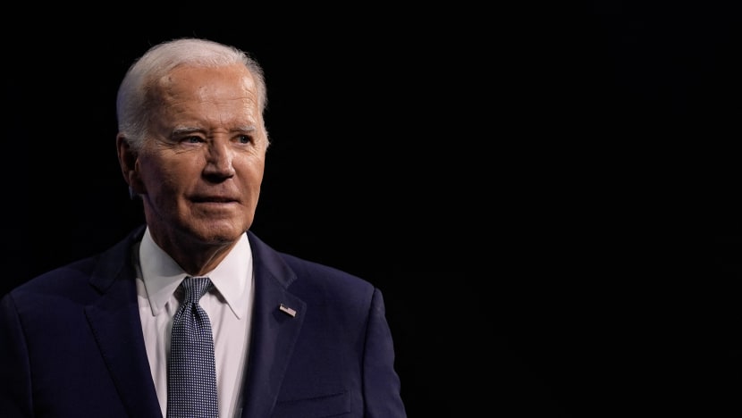 Biden kembali ke Rumah Putih selepas pulih dari COVID-19 Biden kembali ke Rumah Putih selepas pulih dari COVID-19