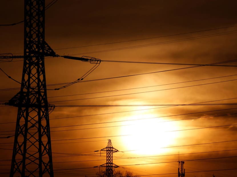 Two years after the electricity market was liberalised, 48 per cent of households have switched providers. Two years after the electricity market was liberalised, 48 per cent of households have switched providers.