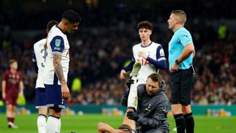 Spurs' Van de Ven out until after international break, says Postecoglou