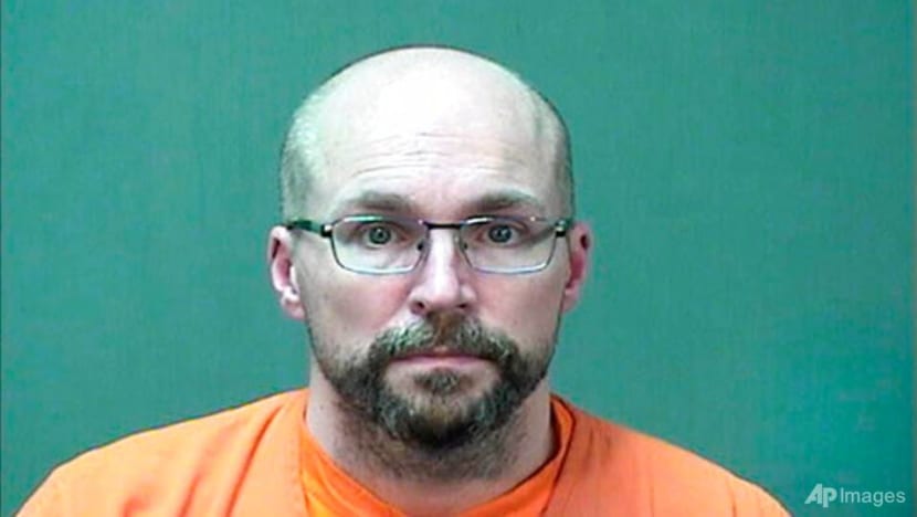 US pharmacist jailed 3 years for ruining COVID-19 vaccines