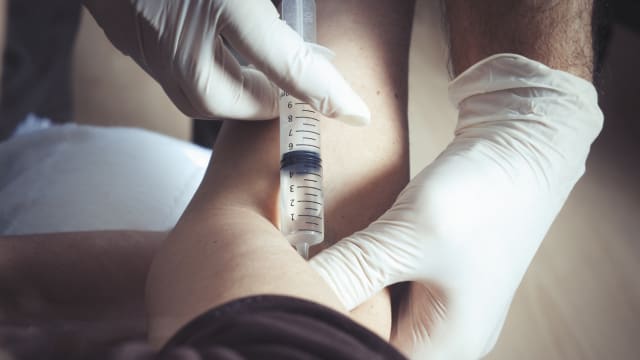 为减轻夜班负担注射致命药物 德国护士谋杀十人罪成