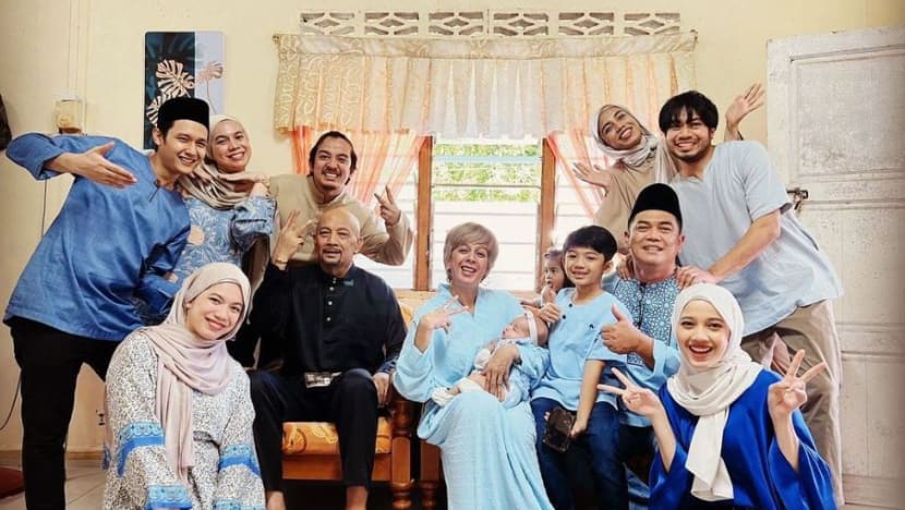 Pelakon Didie Alias sayu perkahwinan anak lelaki tanpa bekas suami Ridzuan Hashim Pelakon Didie Alias sayu perkahwinan anak lelaki tanpa bekas suami Ridzuan Hashim