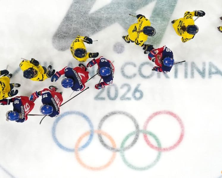 Ice hockey-Heartbroken Czechs left to rue power play misses after quarter-final defeat